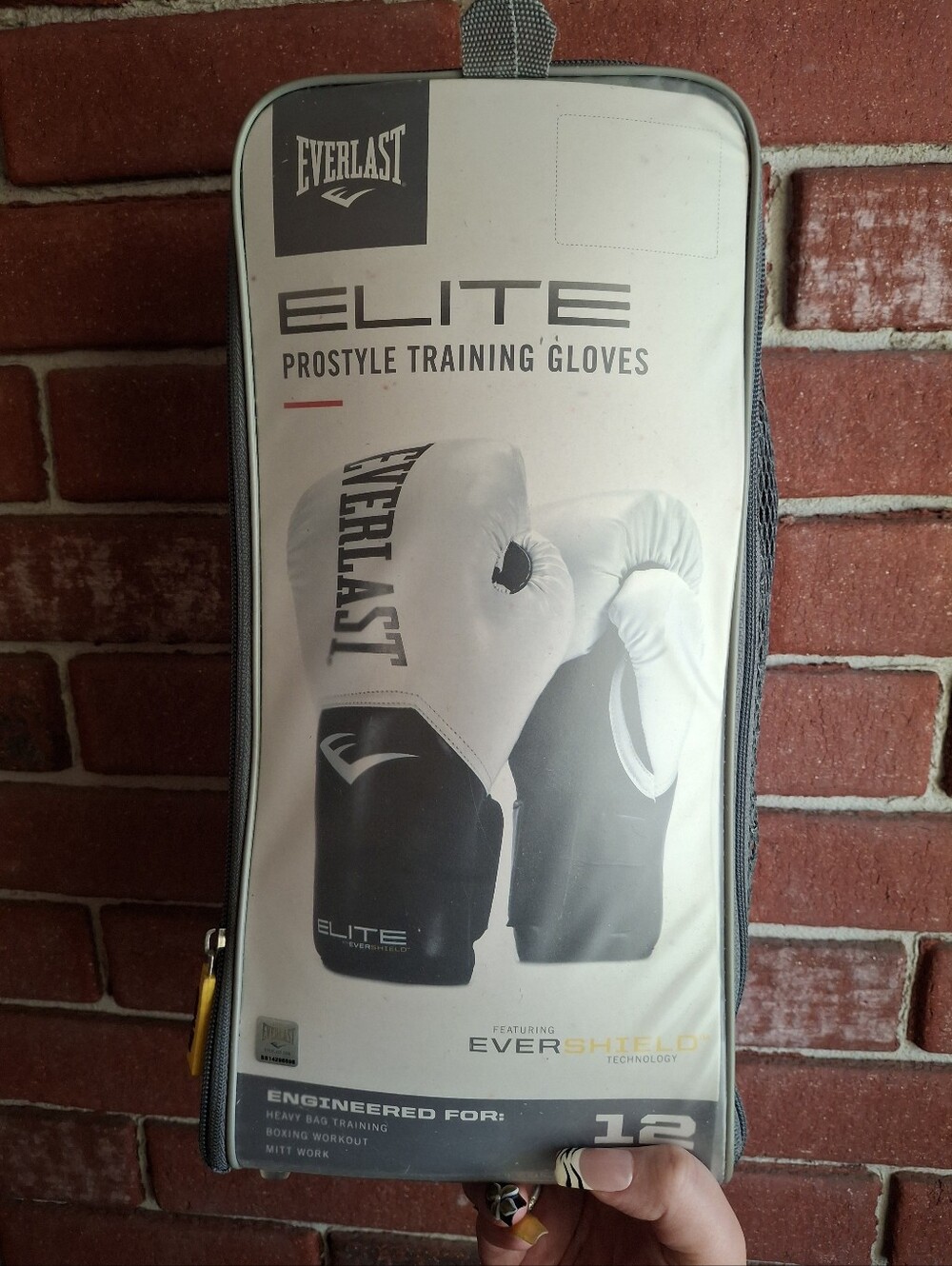 Everlast Elite ProStyle Training Gloves - White & Black